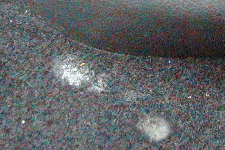 Autoinstandsetzung Teppichreparatur vorher