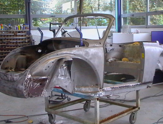 Oldtimer Restauration  VW Kaefer Cabrio image